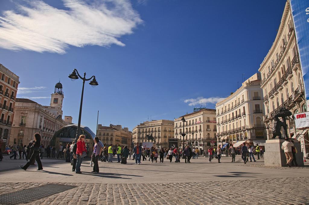 Puerta Del Sol Rooms มาดริด ภายนอก รูปภาพ