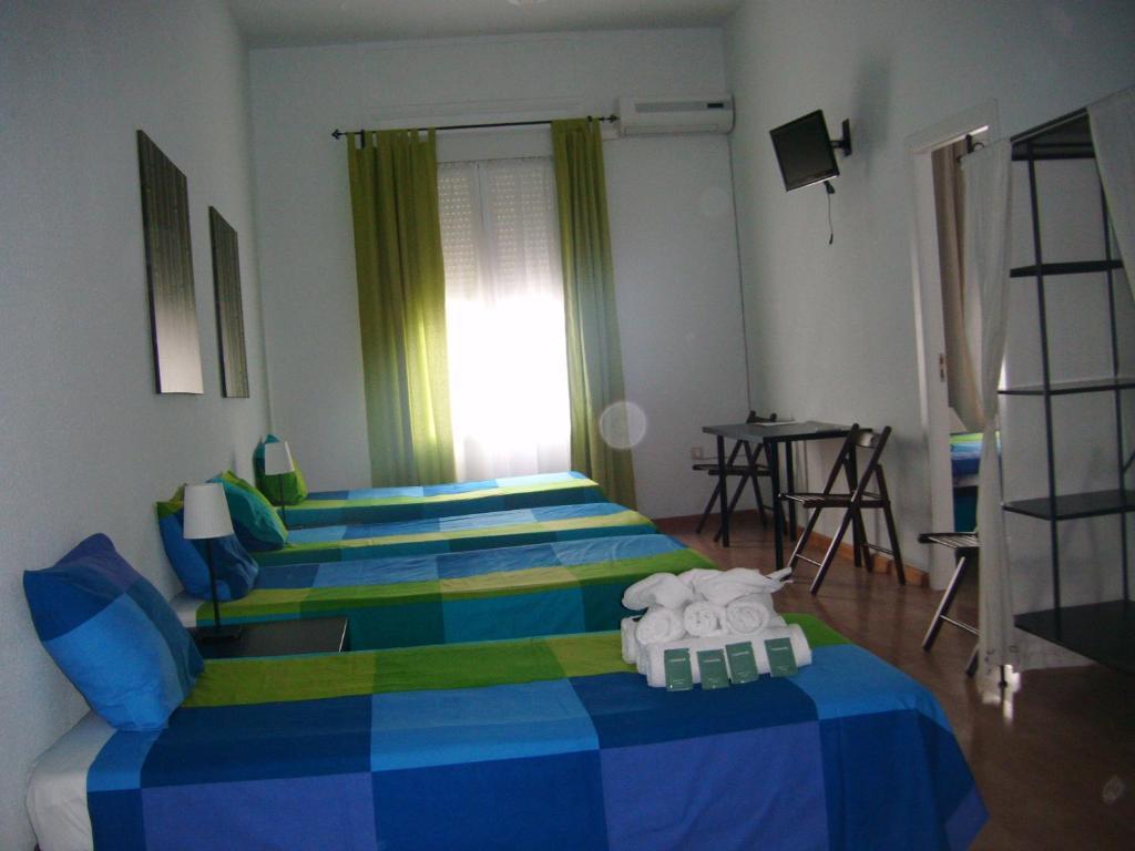 Puerta Del Sol Rooms มาดริด ห้อง รูปภาพ