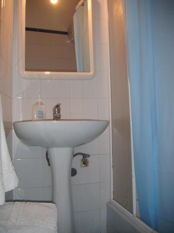 Puerta Del Sol Rooms มาดริด ห้อง รูปภาพ